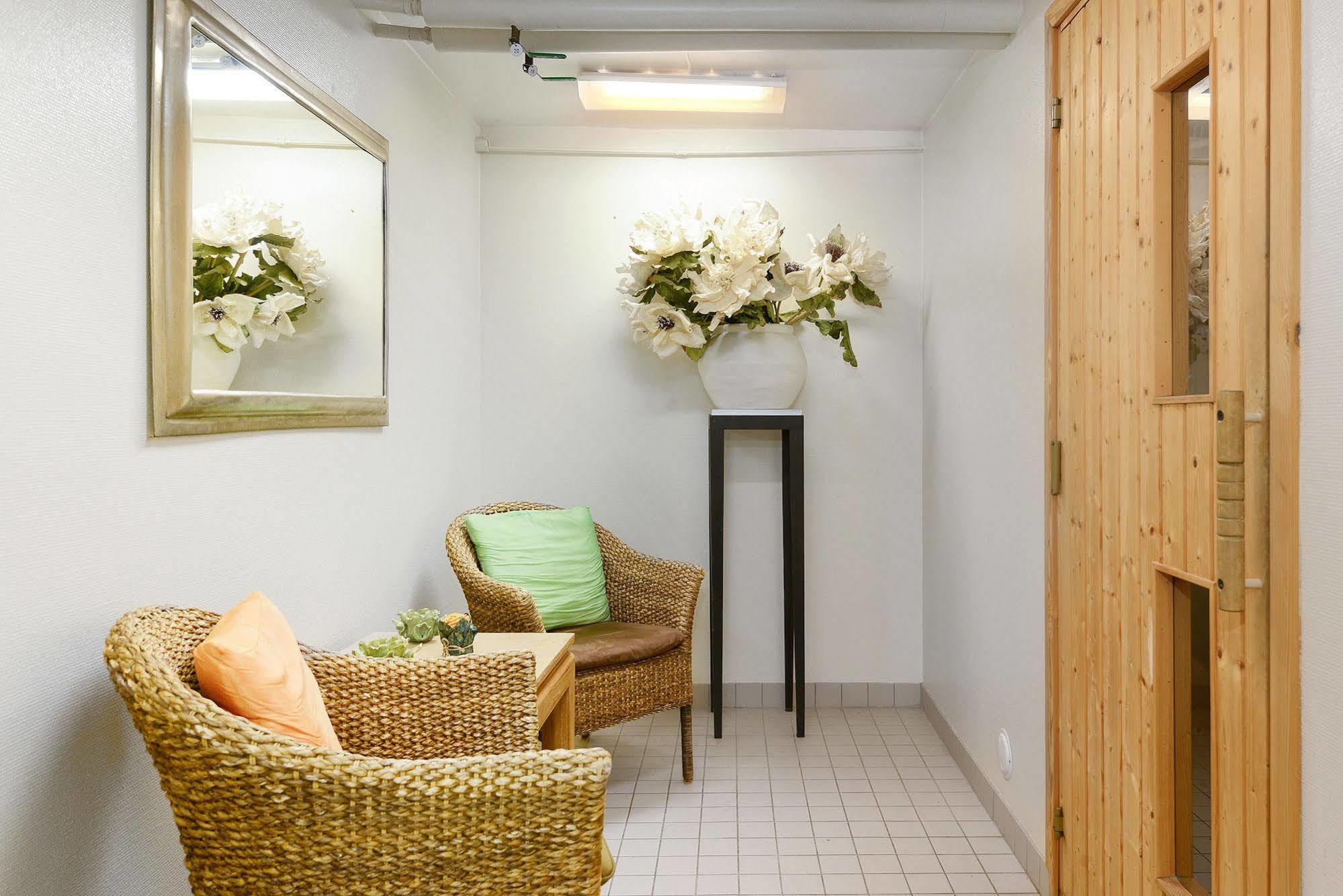 Maude'S Hotel Enskede Stockholm Luaran gambar