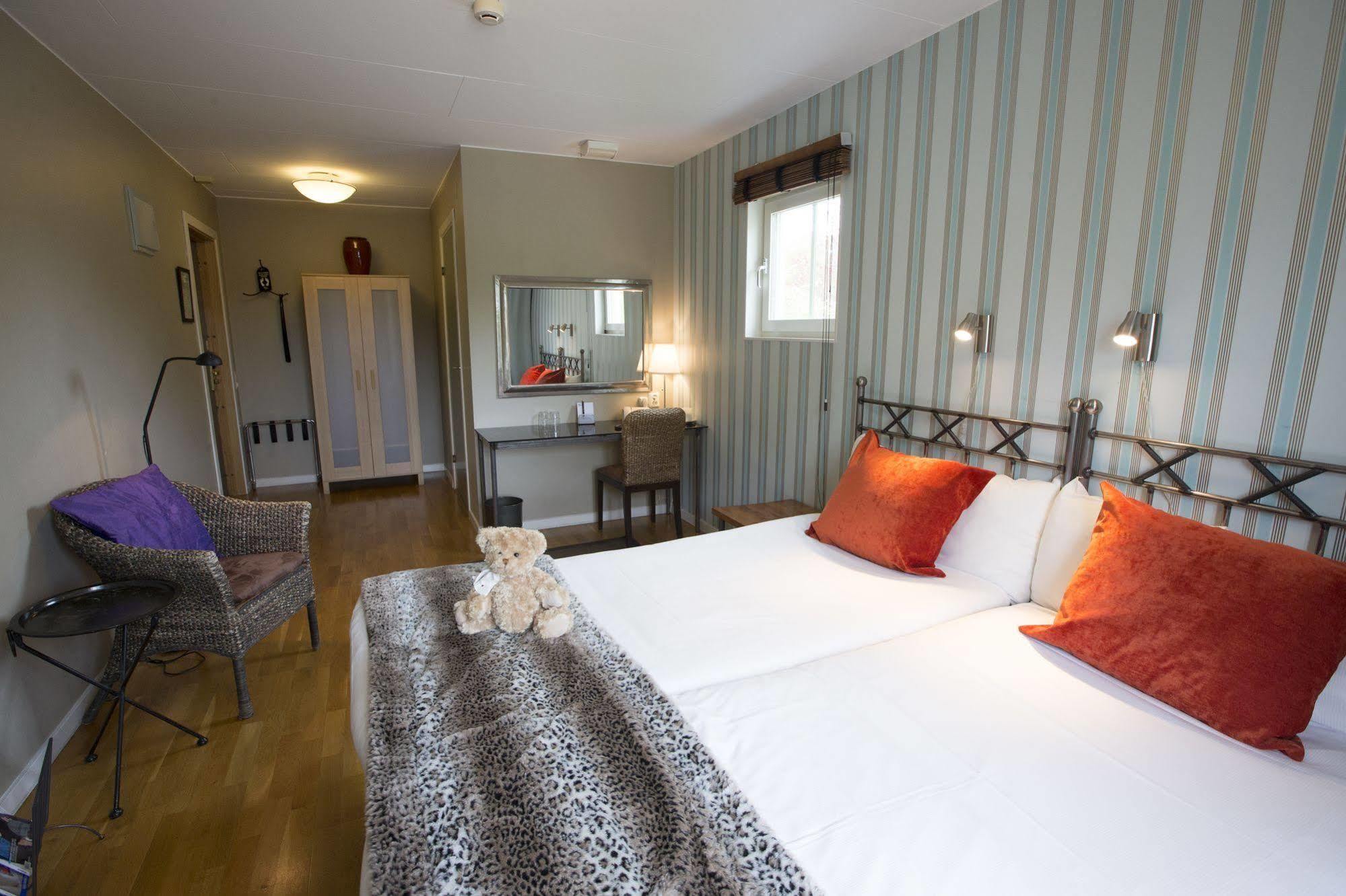Maude'S Hotel Enskede Stockholm Luaran gambar